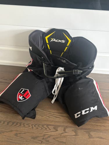 Senior Large CCM Tacks 45C Hockey Pants