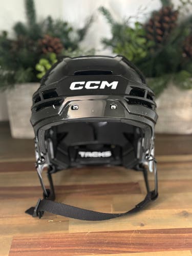 Medium CCM Tacks 720 Helmet