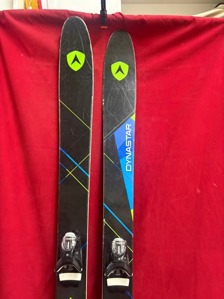 Skis: Dynastar Cham 97 skis, 184cm. Bindings: Rossignol Binding