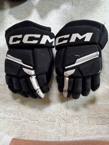 CCM Next Gloves 12" (Used)