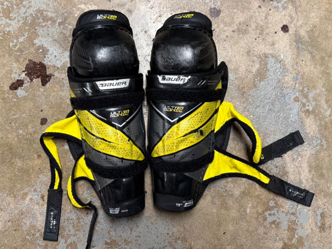 Youth Bauer Supreme Ultrasonic 10" Shin Pads (Used)