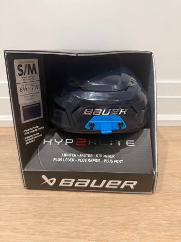 Medium Bauer Hyperlite 2 Helmet (New)