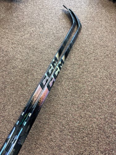**2-PACK** CCM Trigger 10 Pro INT 65 Flex P28 +1/4 Right (New)