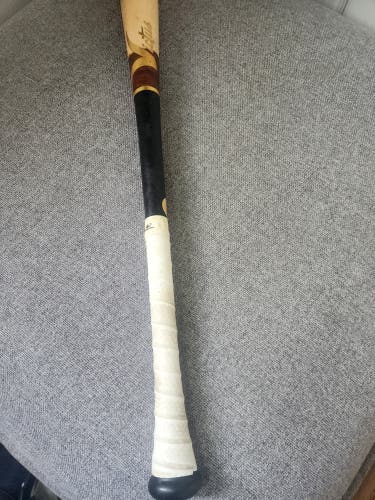 2026 Victus V-Cut Bat (-3) 30 oz 33" (Used)