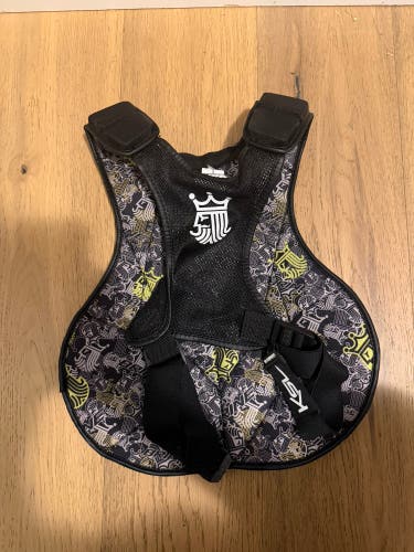 Warrior goalie chest protector(Used)