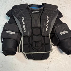 Medium Bauer GSX Goalie Chest Protector (Used)