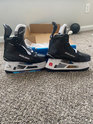 Black 2024 Bauer Supreme Shadow Hockey Skates Regular Width 6 (New)