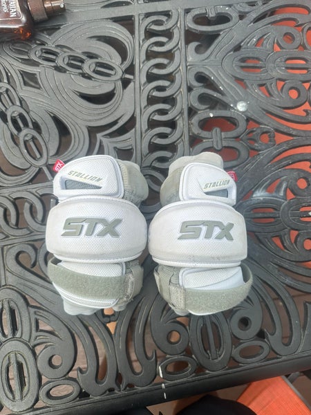 Medium Adult STX Stallion 1k Arm Pads (Used)