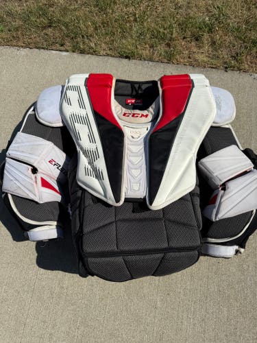 Large 2014 CCM Extreme Flex E5.5 Goalie Chest Protector (Used)