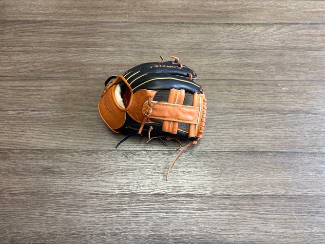 Easton Professional Series Horween 11.75" Single Post Web