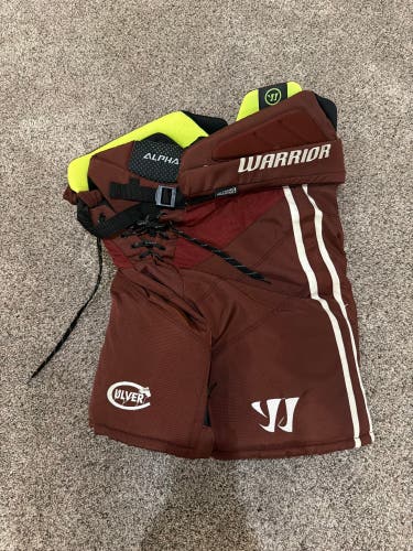 Women's Junior Large Warrior alpha Hockey Pants (Used)