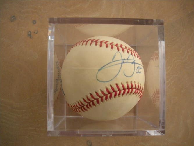Chicago White Sox MLB Frank Thomas Signed Ball in Lucite Case Autographed Souvenir