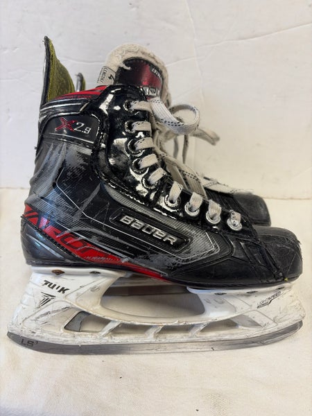 Black Bauer Vapor X2.9 Hockey Skates Regular Width Size 4 (Used)
