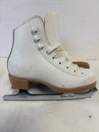 Riedell Figure Skates B Junior 10 (Used)