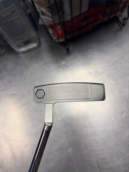 Bettinardi Studio Stock Mallet Right Handed Putter 34