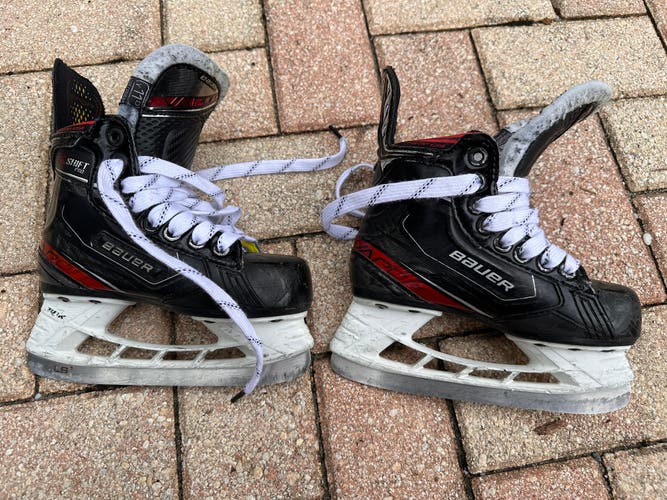 Bauer Vapor X Shift Pro Hockey Skates 11 (Used)