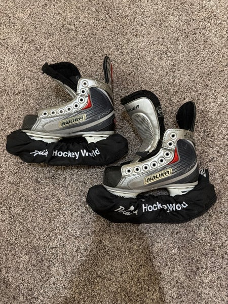 Bauer Vapor X20 Hockey Skates Regular Width 10 (Used)