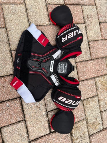 Medium Youth Bauer NSX Shoulder Pads (Used)