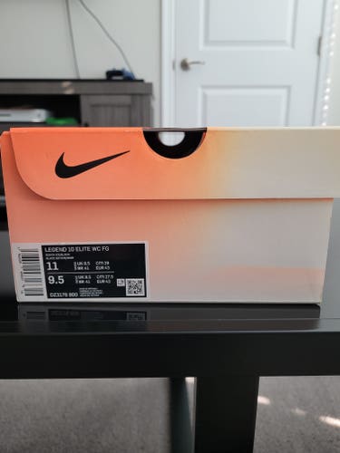 Orange Men's Size M 9.5 (W 10.5) Nike Tiempo Legend 10 Elite Cleats (New)