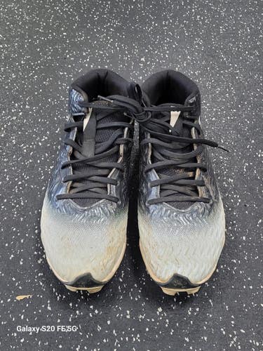 Used Under Armour Adult FB Cleats Black Senior 8 11849-S000042441