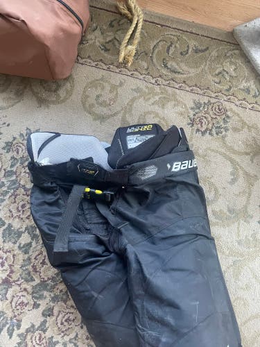 Intermediate Medium Bauer Supreme Ultrasonic Hockey Pants (Used)