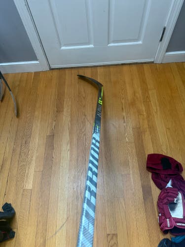 Senior Warrior Alpha LX Pro Right Handed Hockey Stick P28 85 Flex (New)