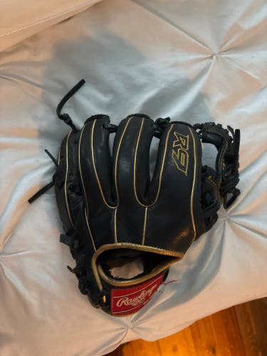 2021 Rawlings R9 RH Infield Baseball Glove 11.5" (Used)