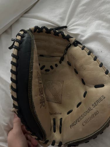 All Star CM1100PRO RH Catcher's Glove 31" (Used)