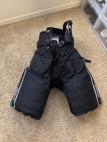 Senior Medium CCM HP45 Hockey Pants (Used)