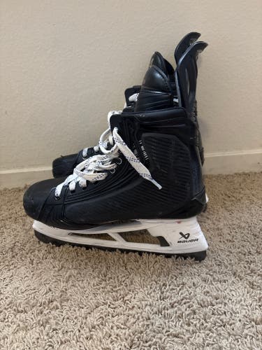 Black 2023 Bauer Vapor Hyperlite 2 Hockey Skates 8 (Used)