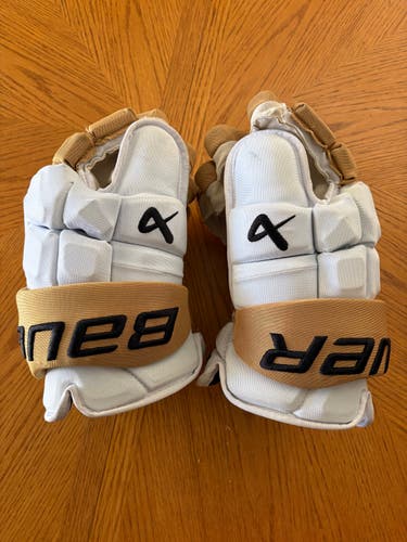 Bauer Supreme Mach Gloves 14" Pro Stock (Used)