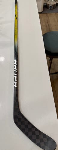 Senior Bauer Vapor Hyperlite 2 Left Hand Hockey Stick 82 Flex Pro Stock (Used)
