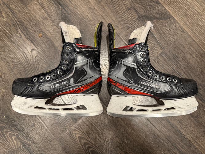 USED Bauer Vapor X2.9 Skates 5 D - w/SuperFeet Inserts