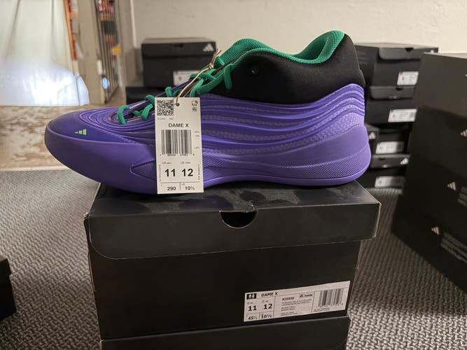 Men's Size M 11.0 (W 12.0) Adidas Dame X Shoes (New)
