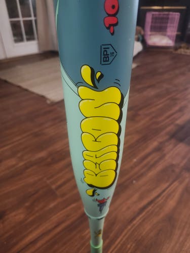 Baseball bat used like new
