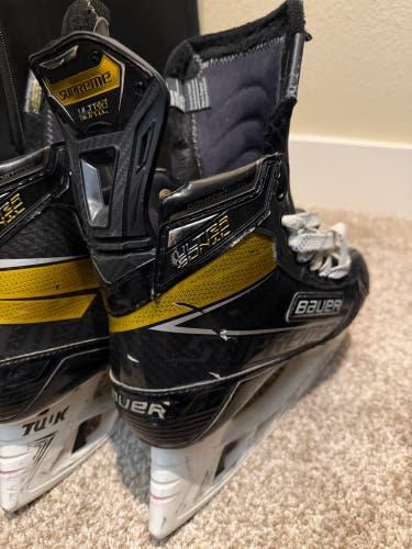Black/Yellow 2020 Bauer Hockey Skates 8 (Used)