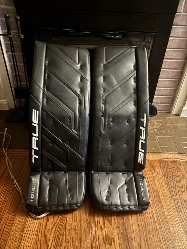 33" 2024 True HZRDUS 9x4 Goalie Leg Pads (Used)