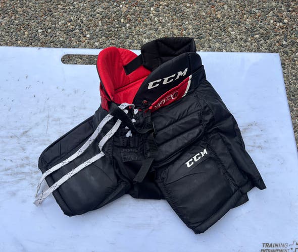 Youth Large/Extra Large CCM Y Flex 2 Hockey Goalie Pants (Used)