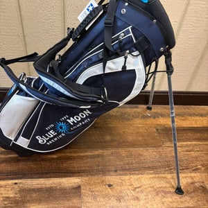Blue Moon golf bag