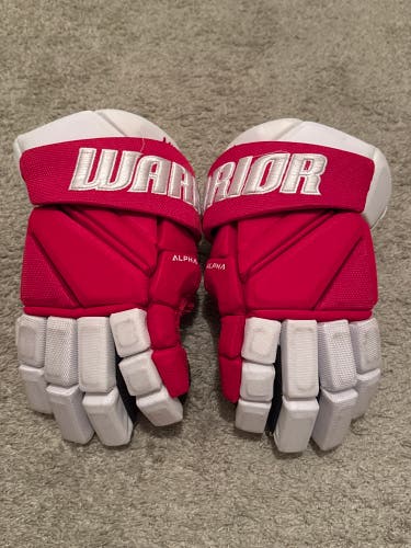 Warrior Alpha LX Team Pro Glove 14” RED MISSION