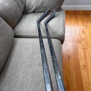 (New) Senior CCM XF Ghost Right Hand Hockey Stick P28 85 Flex (New)
