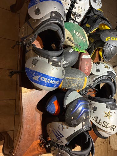 Used Youth Small Champro Shoulder Pads