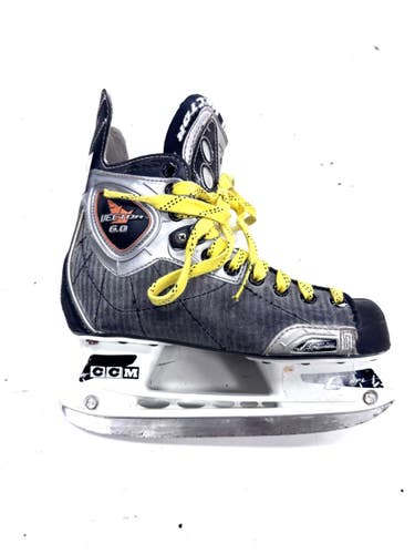 Used CCM VECTOR 6.0 Intermediate Hockey Skate Intermediate 4.0 11860-C000313034