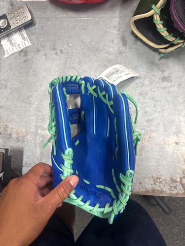 Used Marucci CYPRESS SERIES BB/SB Glove RH Throw Royal Blue 11 3/4" 11337-S000493263