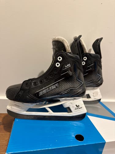 2024 Bauer Supreme M50 Pro Hockey Skates Size 4.5 (Used)