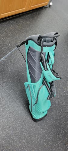 Used Maxfli AIR STAND BAG Mens Stand Bag Green 11497-S000160051