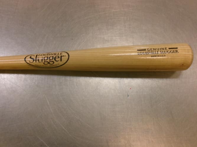 Used Louisville Slugger GENUINE BB/SB Wood Bat 32" 11339-S000205009