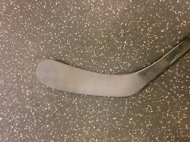 Used Bauer NEXUS TRACER Senior One Piece Right 65 Flex 11339-C000205147