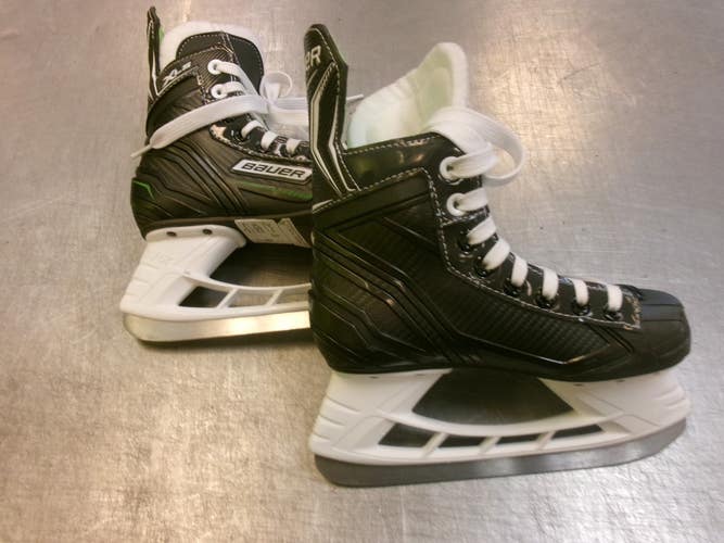 Used Bauer XLS Junior Hockey Skate Junior 01 11339-S000205102