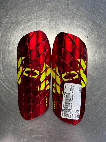 Used Under Armour Soccer Shin Guards Youth Red SM 11868-S000071045